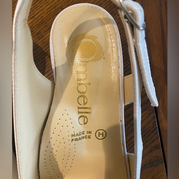 Women’s Vintage Heels - Picture 3 of 5